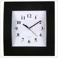 Zegar ścienny plastikowy 25,5x28,5cm, czarny z białą tarczą, MPM E01.2499.90